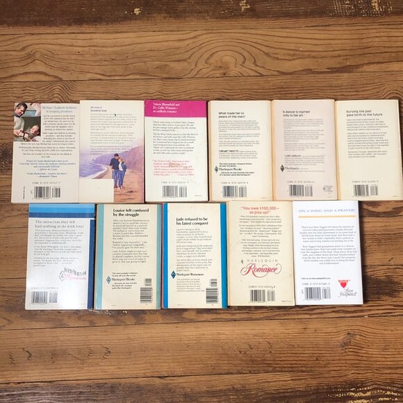 Lot Of 11 Harlequin Romance Novels Books Vintage Mixed - Picture 4 of 8